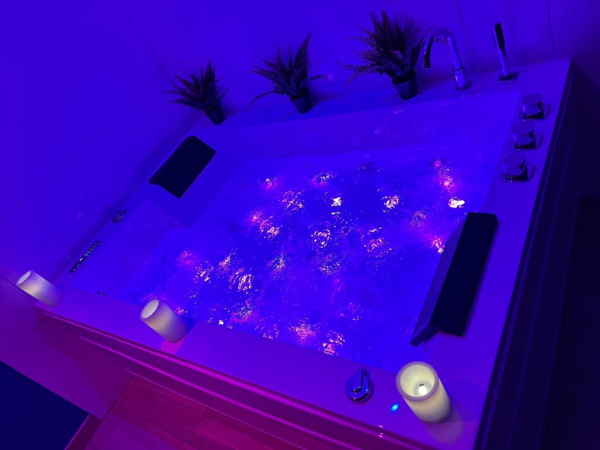 Narbnb - Eden Suite - Jacuzzi - Parking - Clim Ναρμπόν Εξωτερικό φωτογραφία